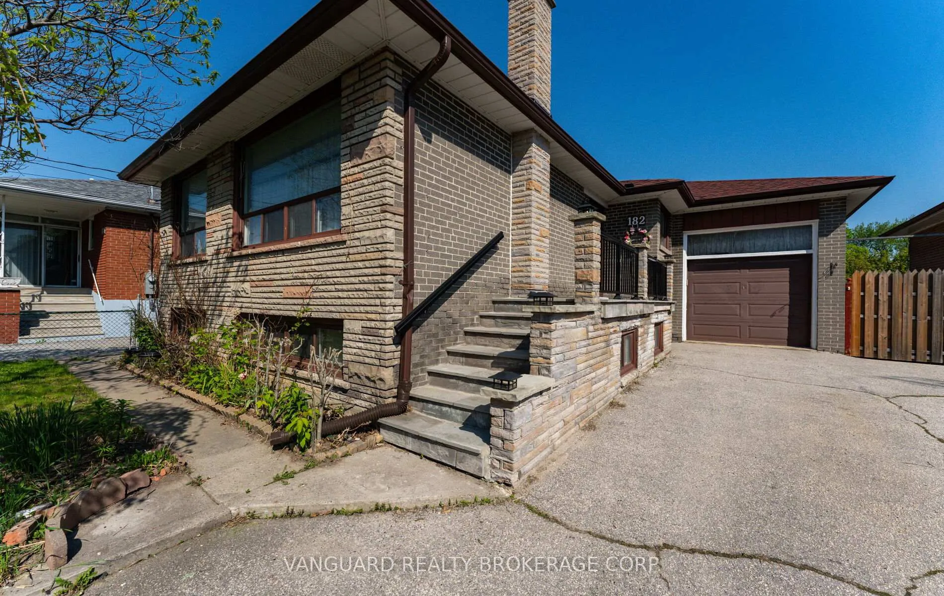 Photo 7 of 182 Dixon Road, Etobicoke, Kingsview Village-The Westway — HOMEH