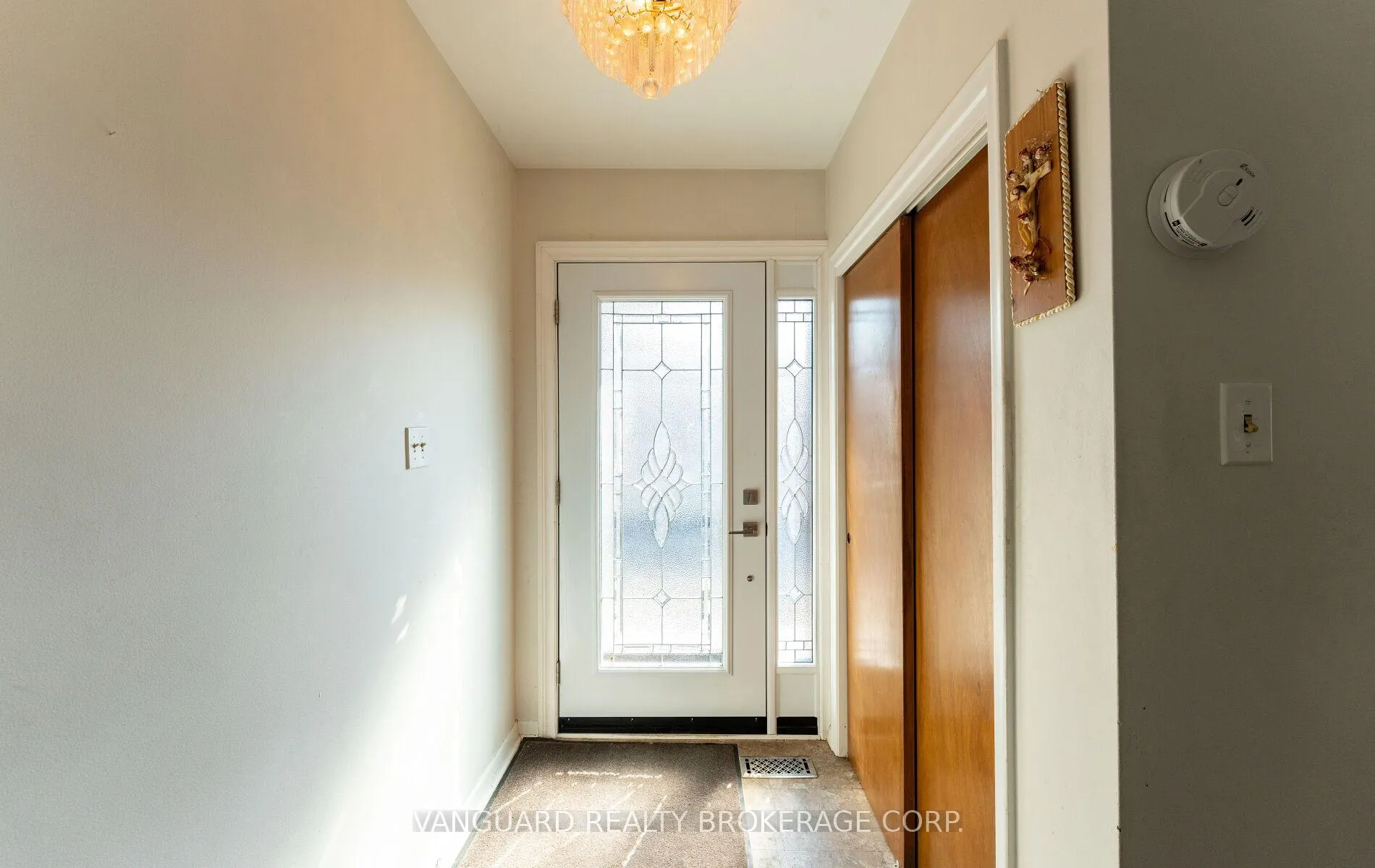 Photo 9 of 182 Dixon Road, Etobicoke, Kingsview Village-The Westway — HOMEH