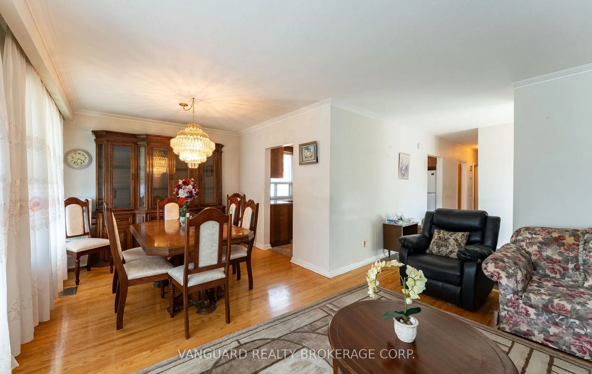 Photo 13 of 182 Dixon Road, Etobicoke, Kingsview Village-The Westway — HOMEH