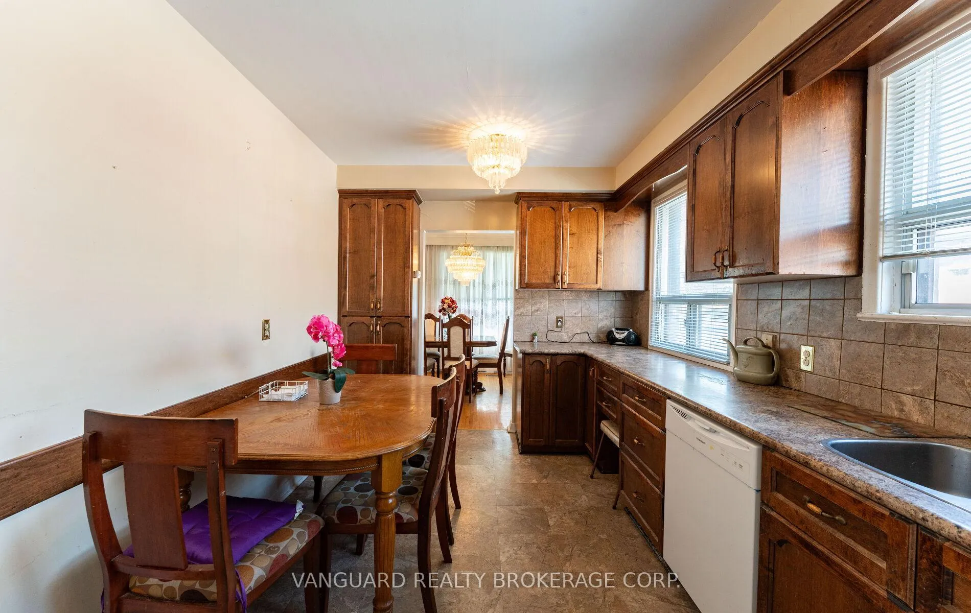 Photo 17 of 182 Dixon Road, Etobicoke, Kingsview Village-The Westway — HOMEH