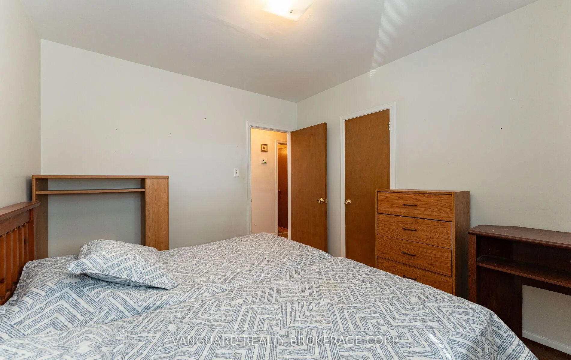 Photo 20 of 182 Dixon Road, Etobicoke, Kingsview Village-The Westway — HOMEH