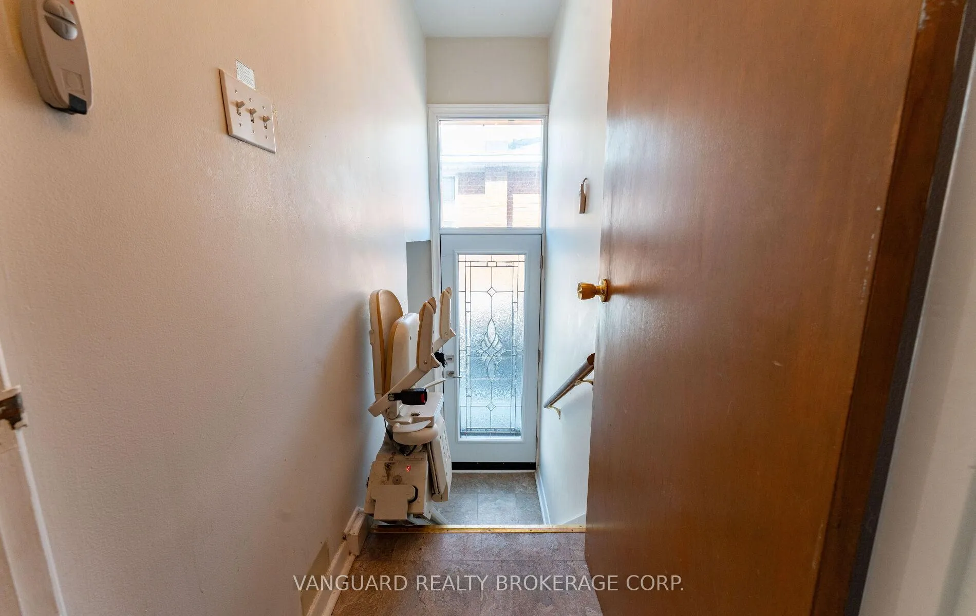 Photo 25 of 182 Dixon Road, Etobicoke, Kingsview Village-The Westway — HOMEH