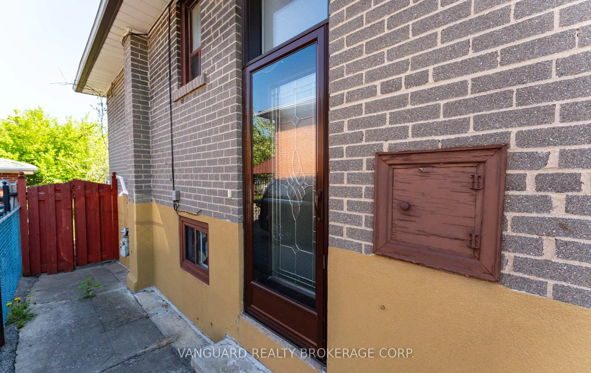 Photo 40 of 182 Dixon Road, Etobicoke, Kingsview Village-The Westway — HOMEH