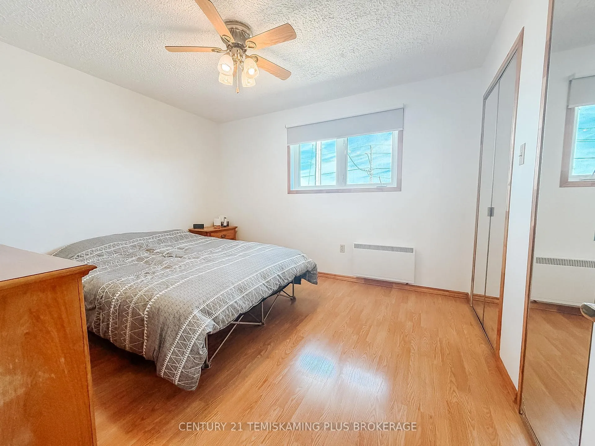 Photo 16 of 45 Twelfth Street E, Armstrong, Earlton — HOMEH