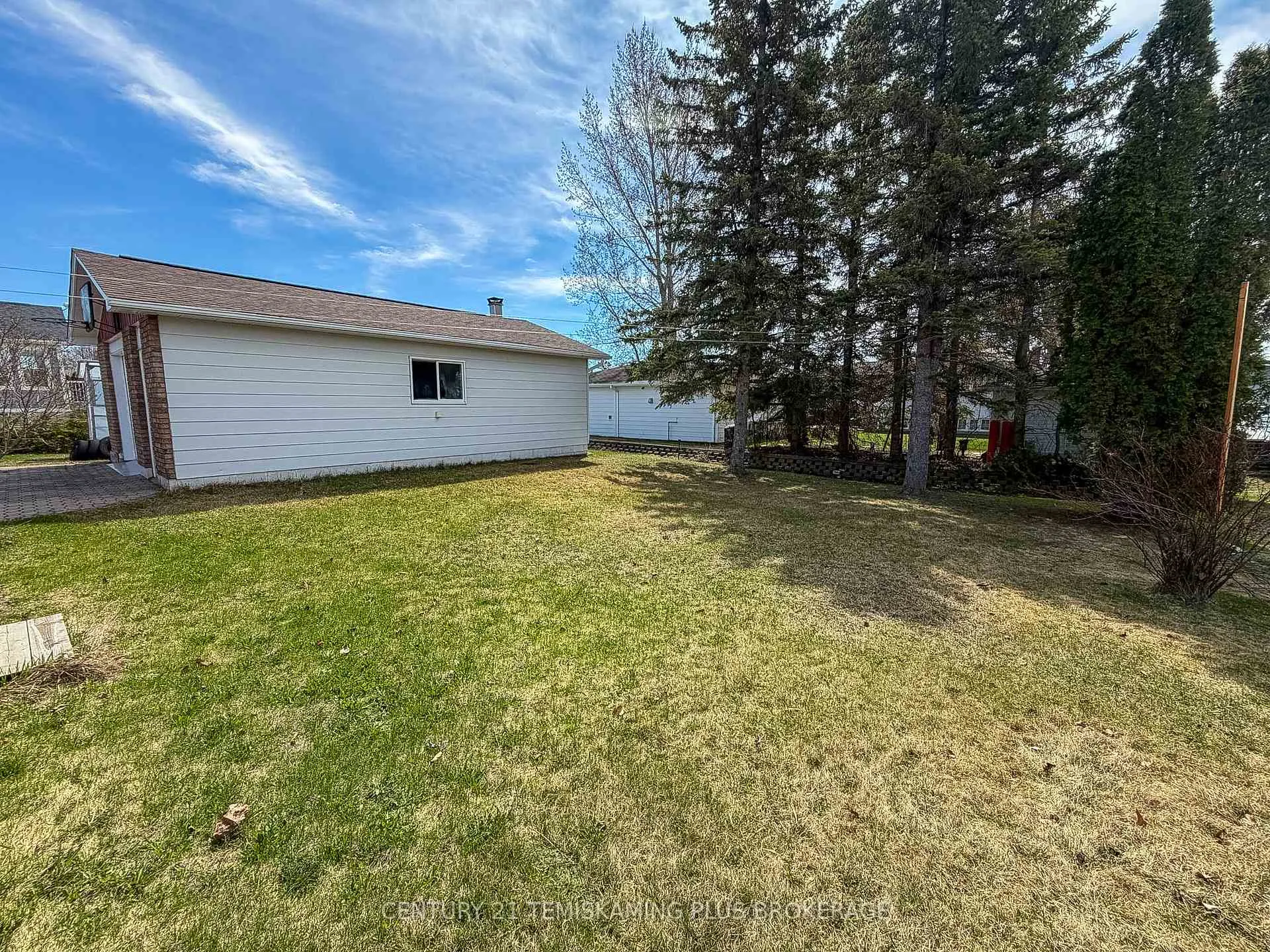 Photo 29 of 45 Twelfth Street E, Armstrong, Earlton — HOMEH
