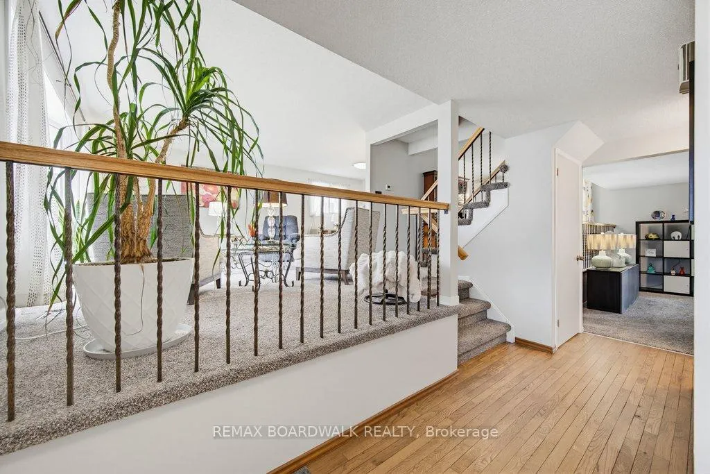 Photo 6 of 1703 Fieldstone Crescent, Ottawa, Convent Glen South — HOMEH