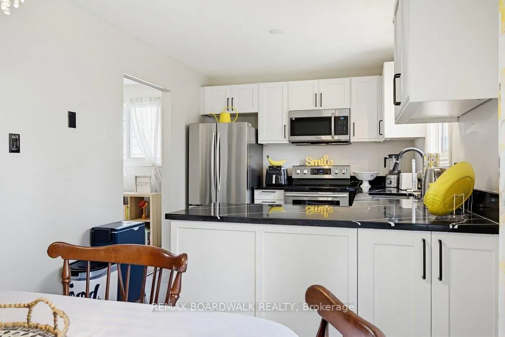 Photo 10 of 1703 Fieldstone Crescent, Ottawa, Convent Glen South — HOMEH
