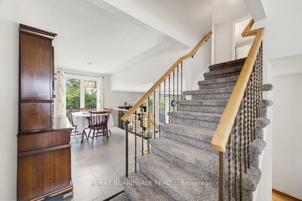 Photo 21 of 1703 Fieldstone Crescent, Ottawa, Convent Glen South — HOMEH