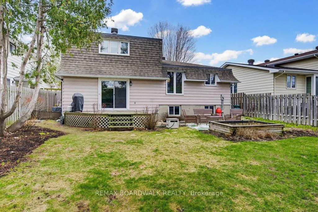 Photo 39 of 1703 Fieldstone Crescent, Ottawa, Convent Glen South — HOMEH