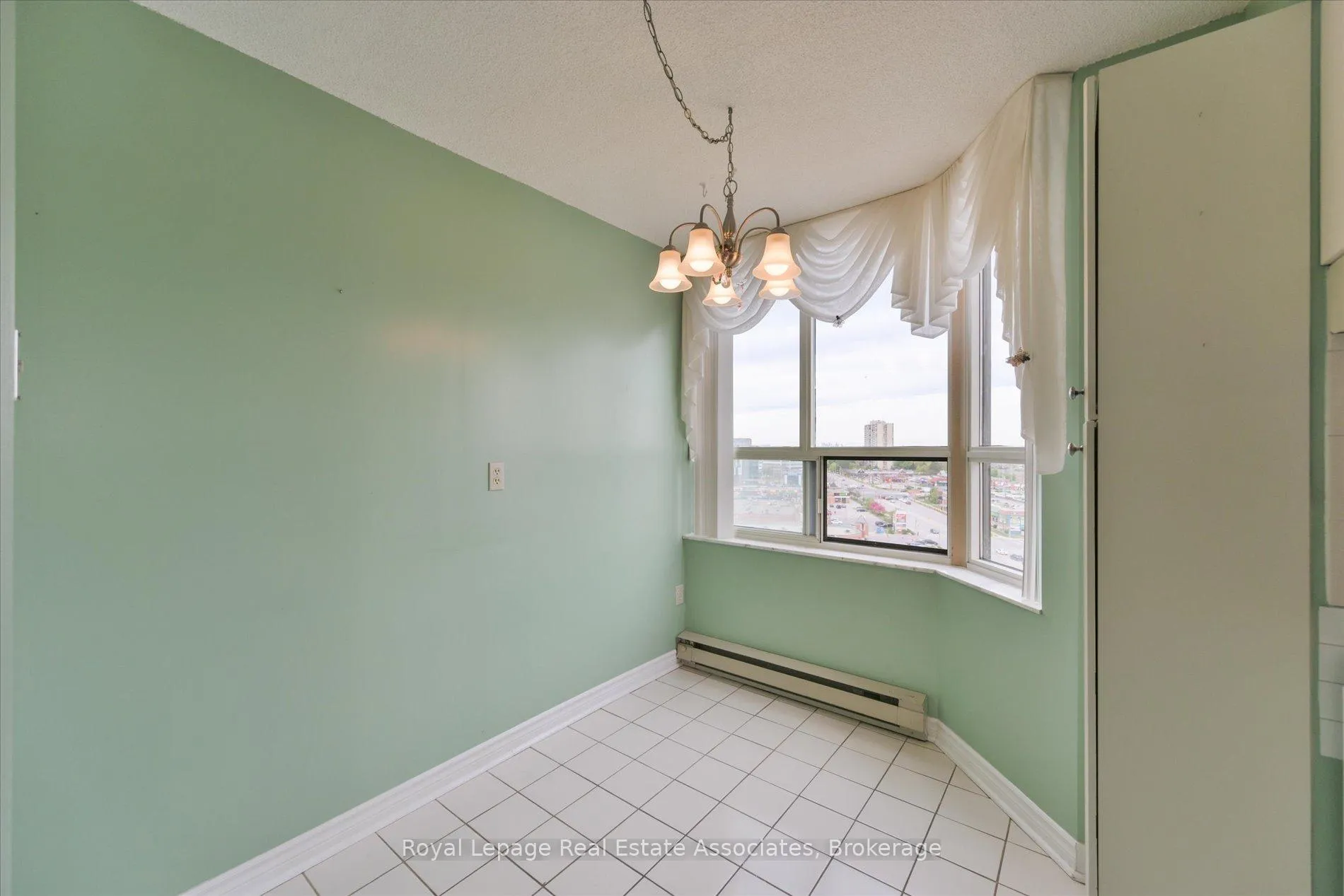 Photo 20 of Unit 1209, 10 Malta Avenue, Brampton, Fletcher's Creek South — HOMEH