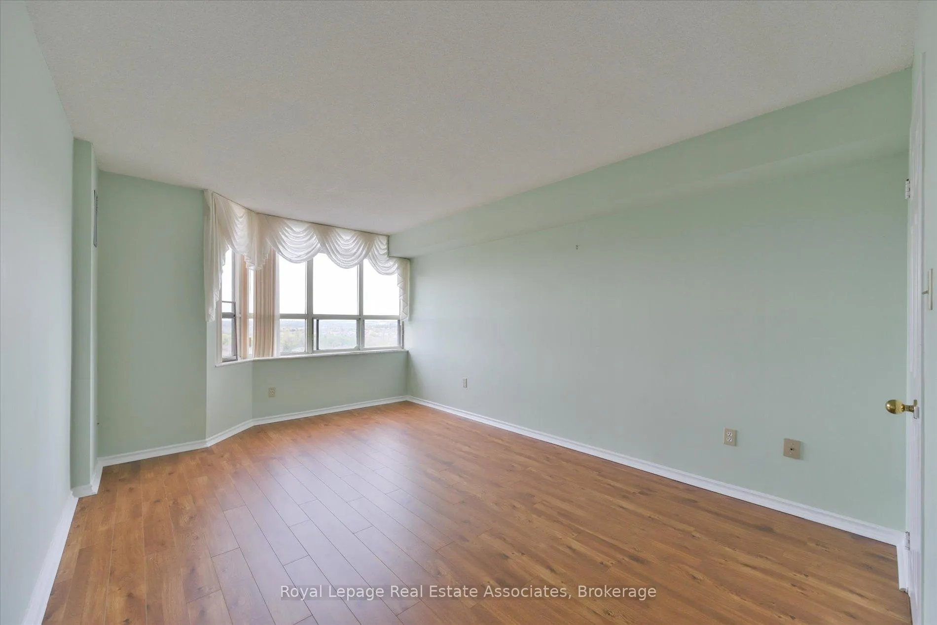 Photo 24 of Unit 1209, 10 Malta Avenue, Brampton, Fletcher's Creek South — HOMEH