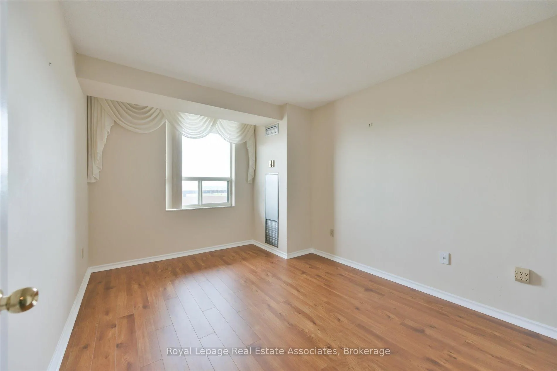Photo 29 of Unit 1209, 10 Malta Avenue, Brampton, Fletcher's Creek South — HOMEH
