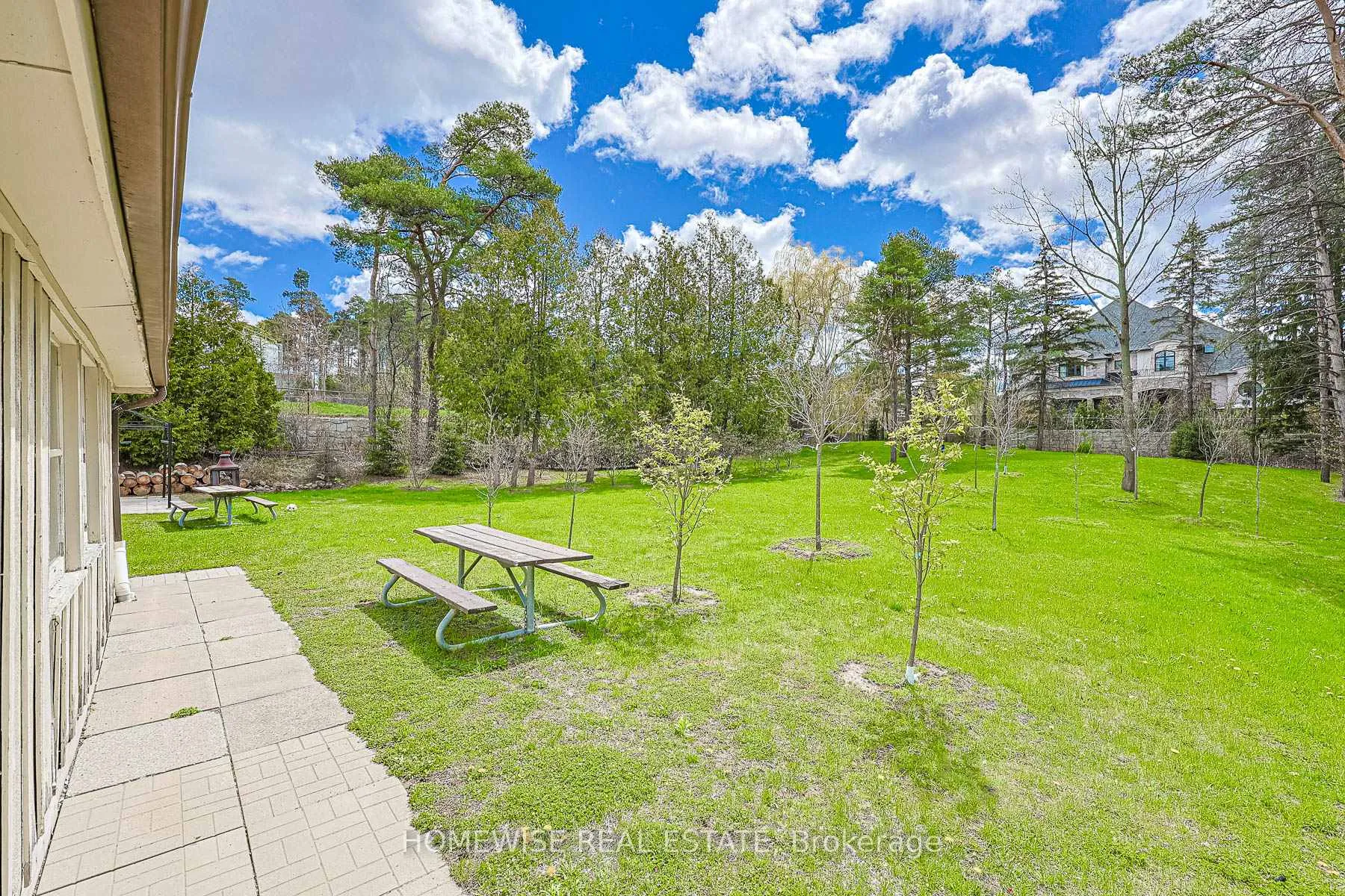 Photo 38 of 107 Ridge Road, Aurora, Aurora Estates — HOMEH