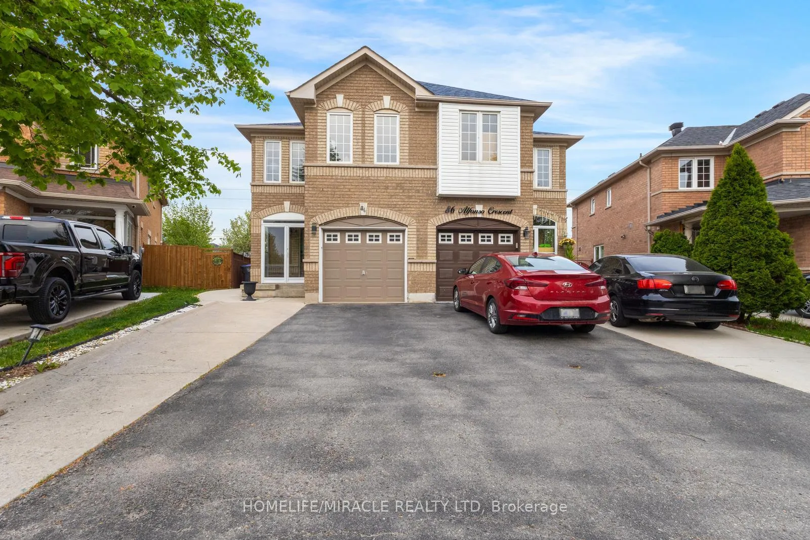 Photo 2 of 84 Alfonso Crescent, Brampton, Bram East — HOMEH