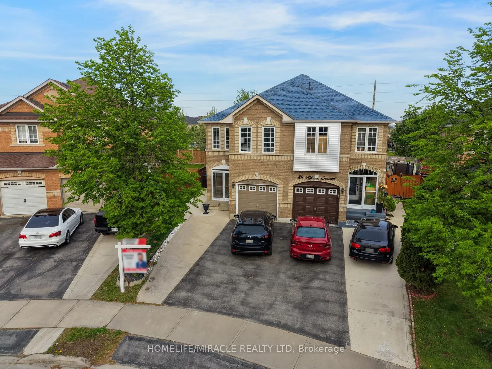 Photo 4 of 84 Alfonso Crescent, Brampton, Bram East — HOMEH