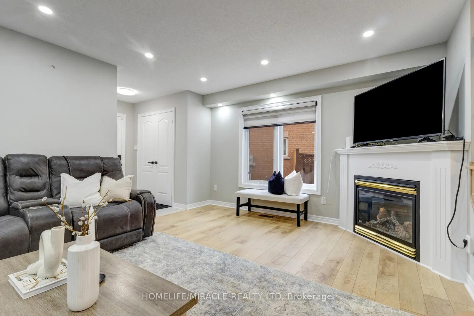 Photo 13 of 84 Alfonso Crescent, Brampton, Bram East — HOMEH