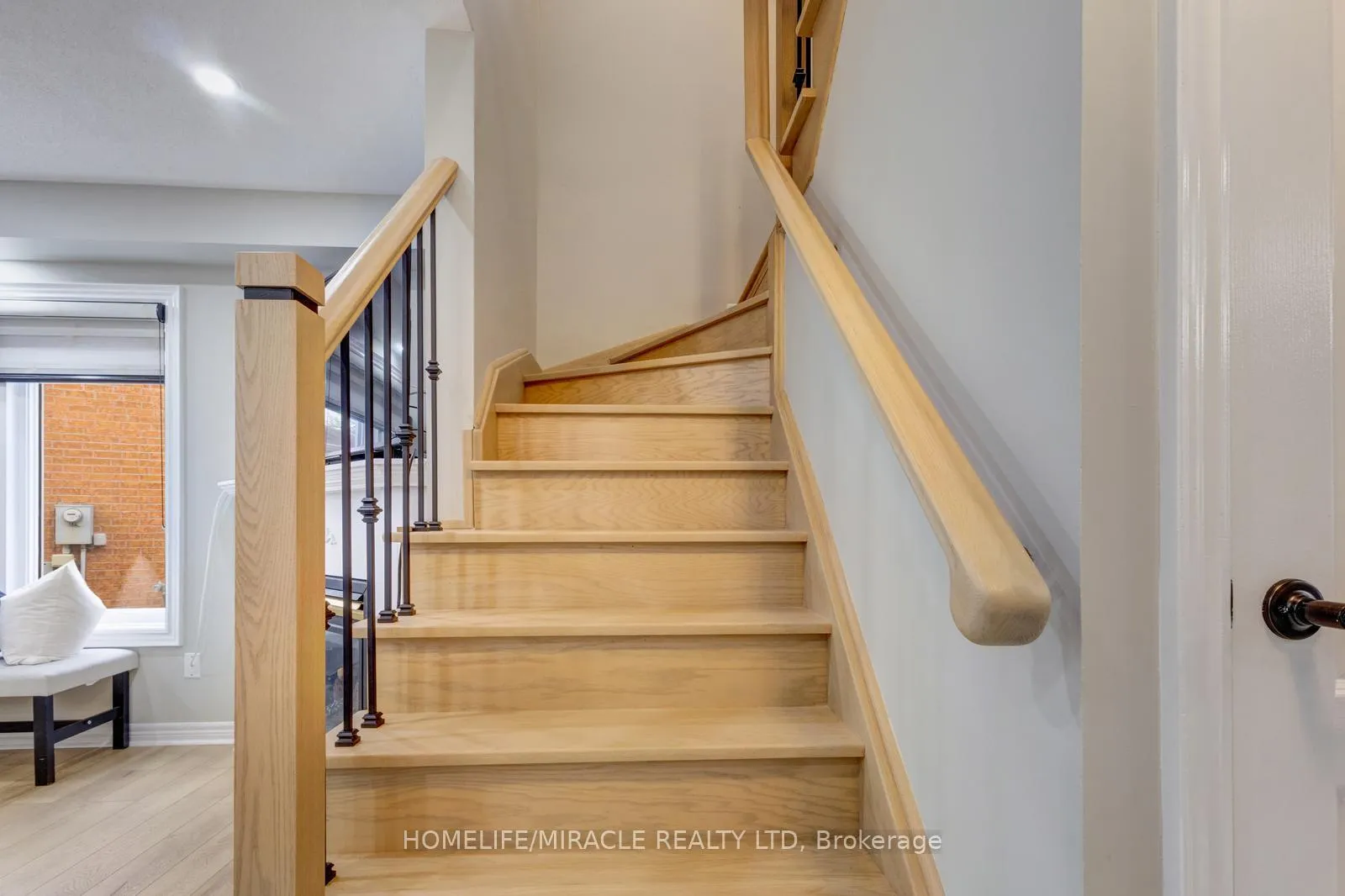 Photo 24 of 84 Alfonso Crescent, Brampton, Bram East — HOMEH