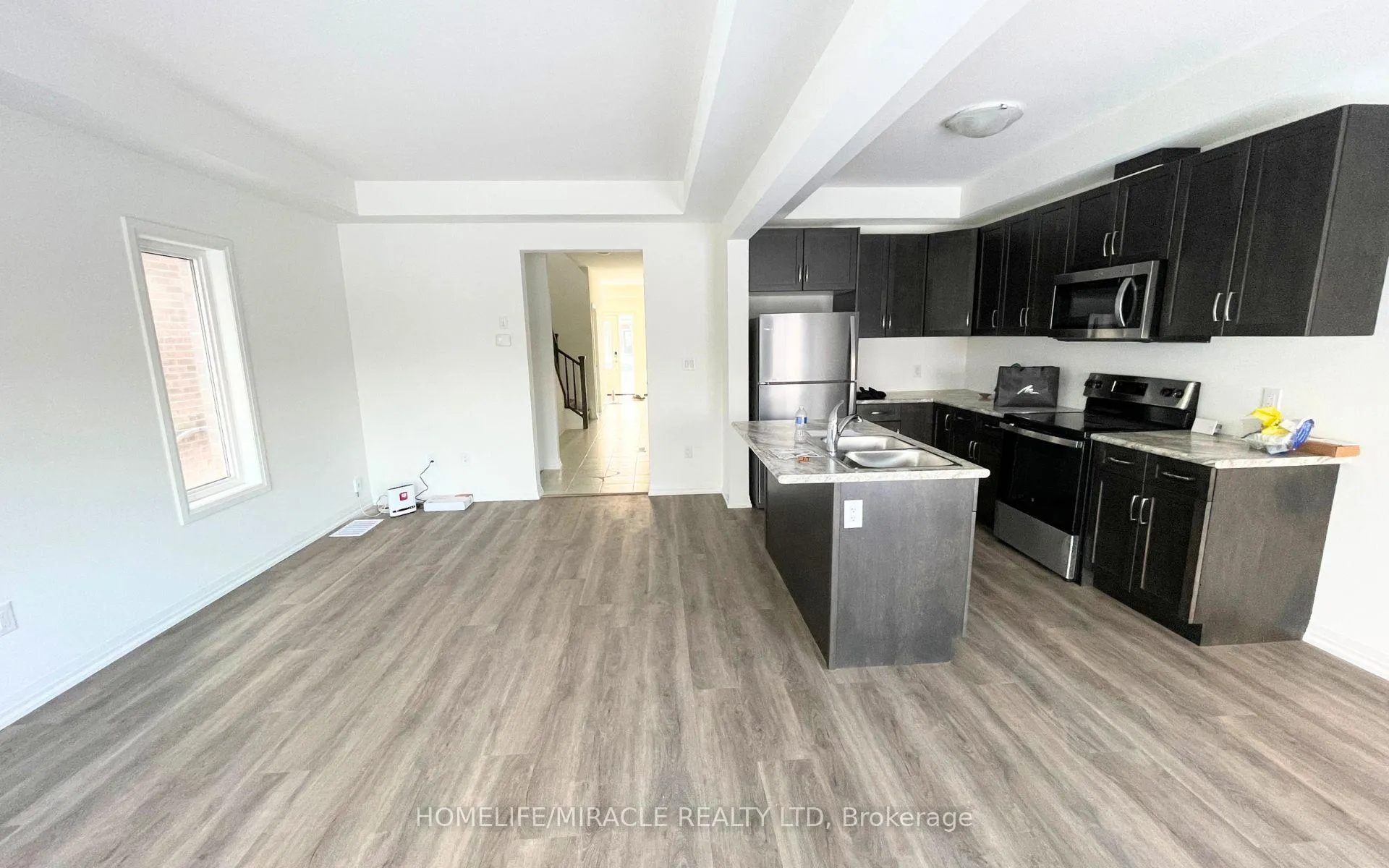 Photo 4 of 79 Alicia Crescent, Thorold, Hurricane/Merrittville — HOMEH