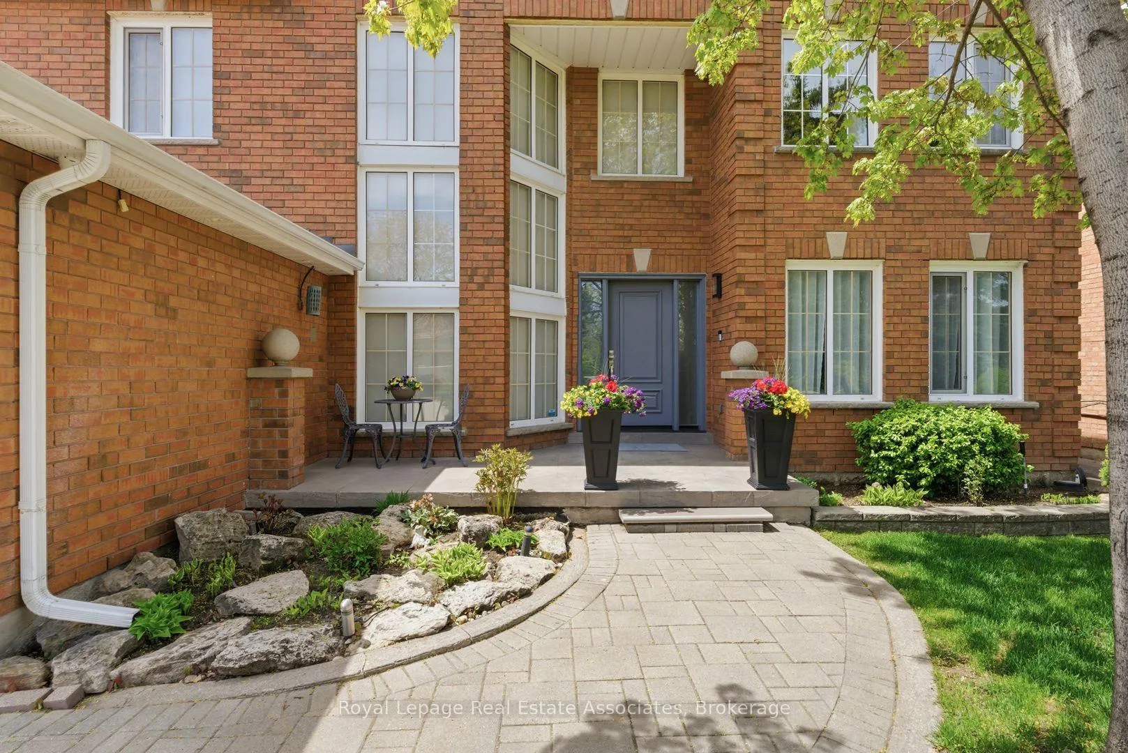 Photo 6 of 160 Fifth Avenue, Vaughan, East Woodbridge — HOMEH