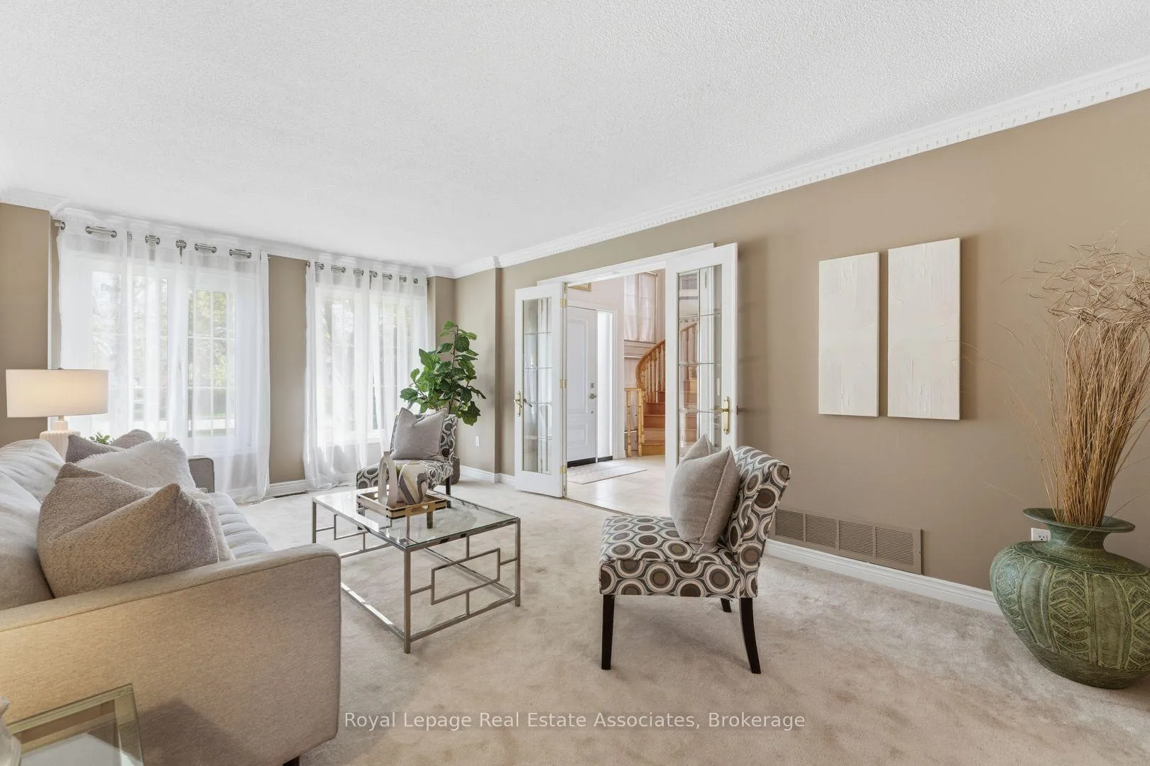 Photo 11 of 160 Fifth Avenue, Vaughan, East Woodbridge — HOMEH