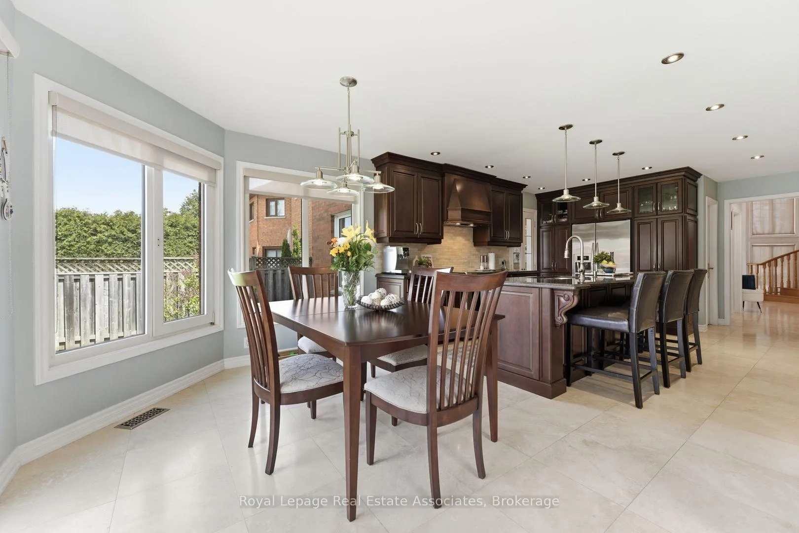 Photo 18 of 160 Fifth Avenue, Vaughan, East Woodbridge — HOMEH