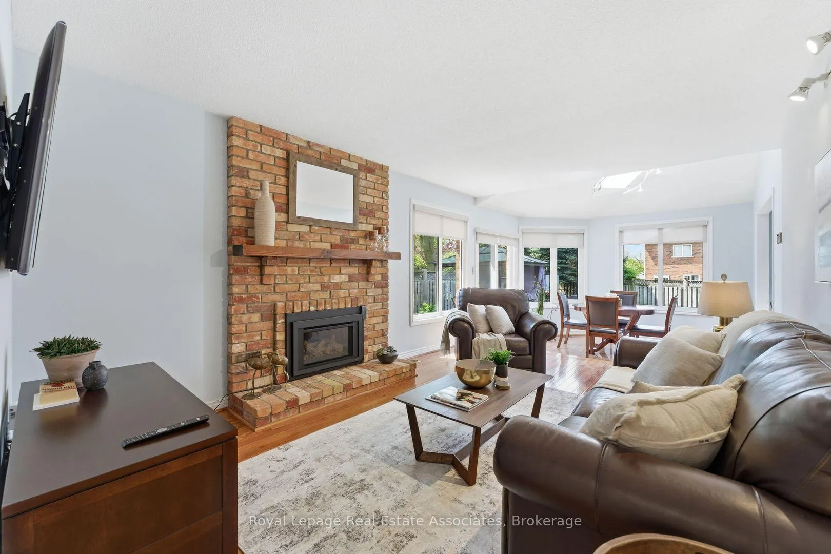 Photo 19 of 160 Fifth Avenue, Vaughan, East Woodbridge — HOMEH