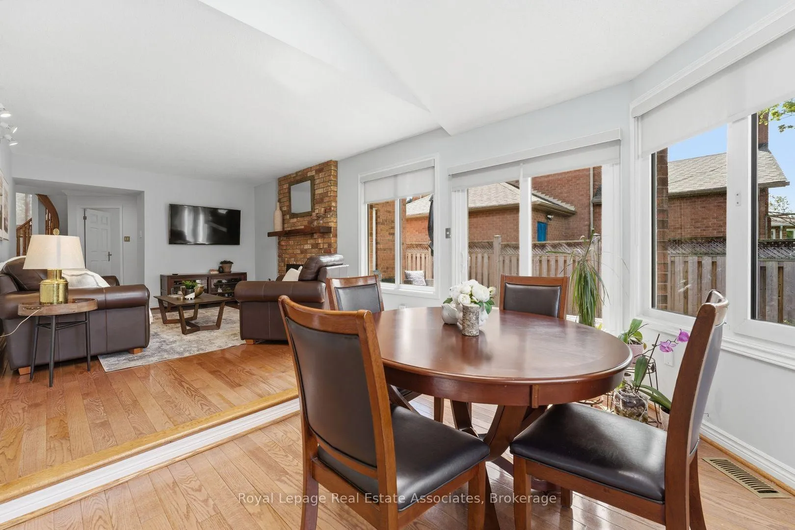 Photo 20 of 160 Fifth Avenue, Vaughan, East Woodbridge — HOMEH
