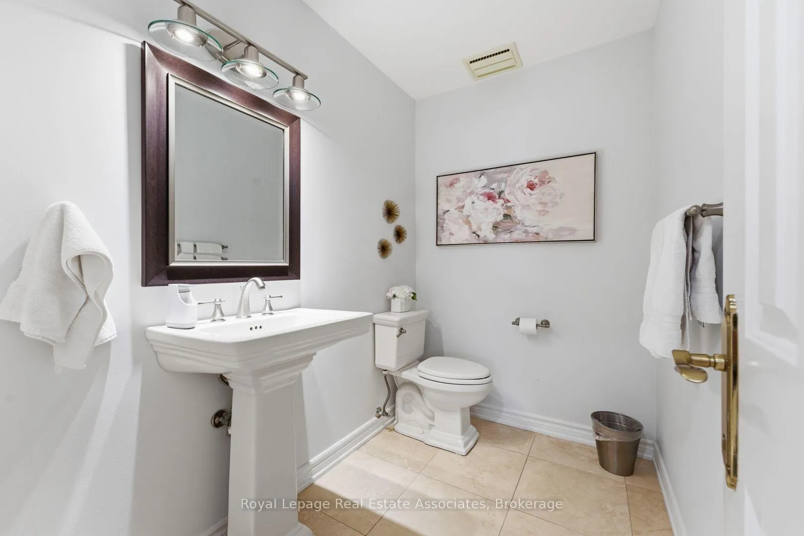 Photo 22 of 160 Fifth Avenue, Vaughan, East Woodbridge — HOMEH
