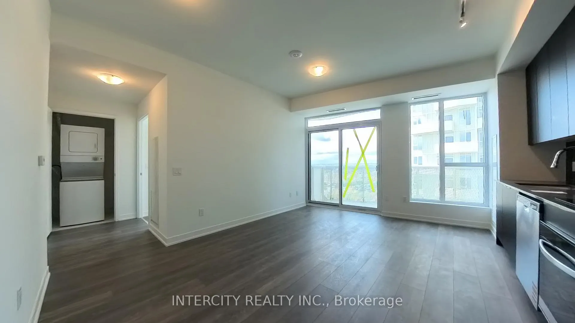 Photo 7 of Unit 1710, 474 Caldari Road, Vaughan, Concord — HOMEH