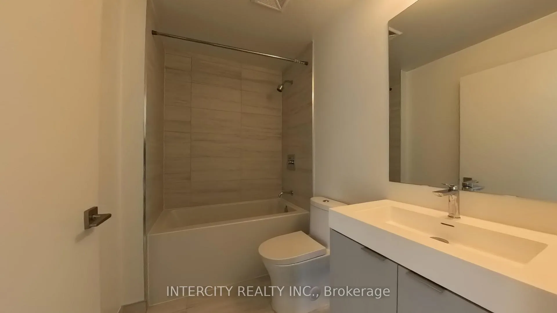 Photo 14 of Unit 1710, 474 Caldari Road, Vaughan, Concord — HOMEH
