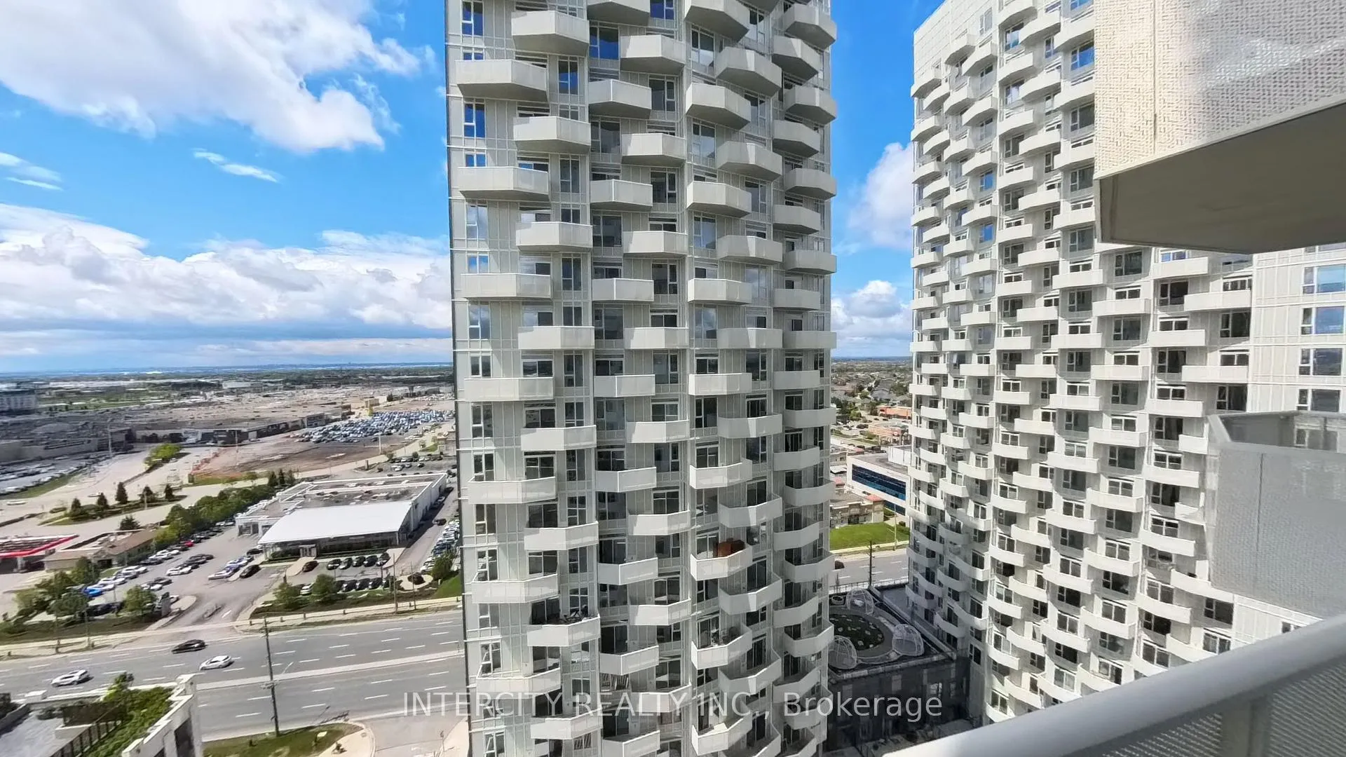 Photo 23 of Unit 1710, 474 Caldari Road, Vaughan, Concord — HOMEH