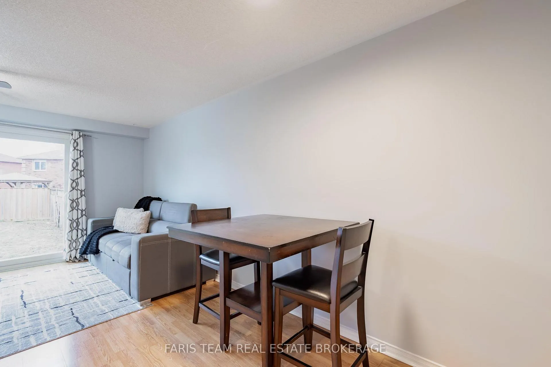 Photo 8 of 47 Bibby Court, Barrie, Holly — HOMEH