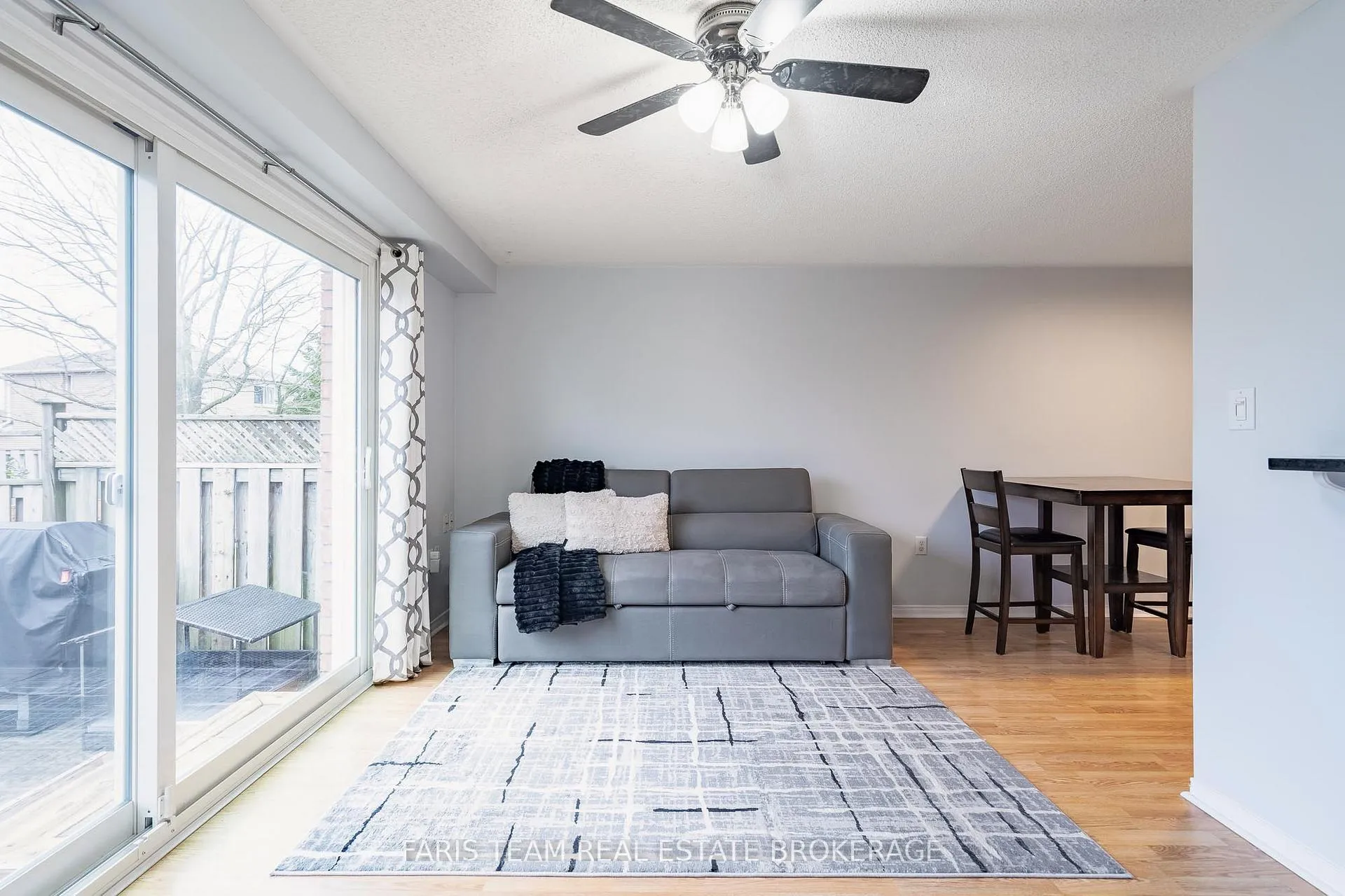 Photo 10 of 47 Bibby Court, Barrie, Holly — HOMEH
