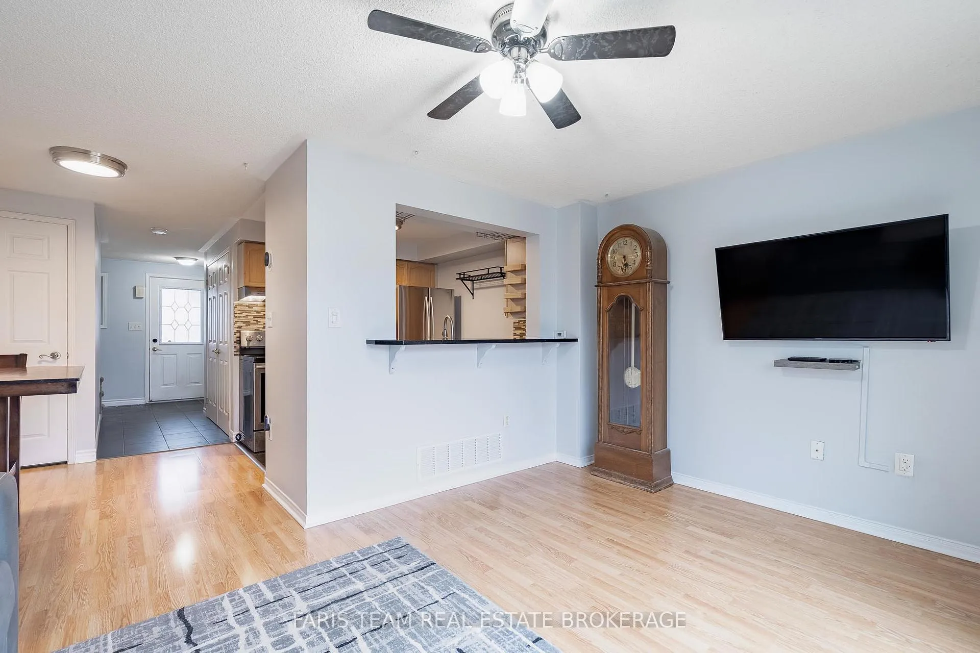 Photo 11 of 47 Bibby Court, Barrie, Holly — HOMEH