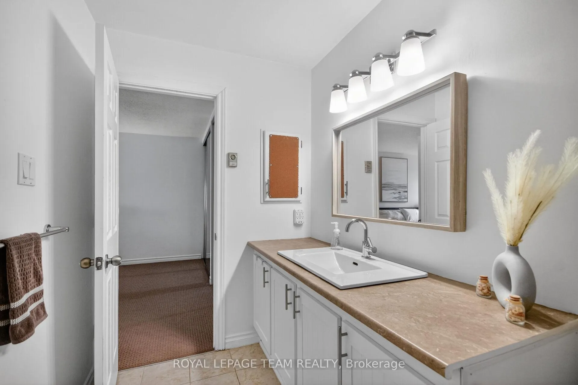 Photo 19 of Unit 5M, 22 Goulbourn Way, Ottawa, Stittsville (South) — HOMEH