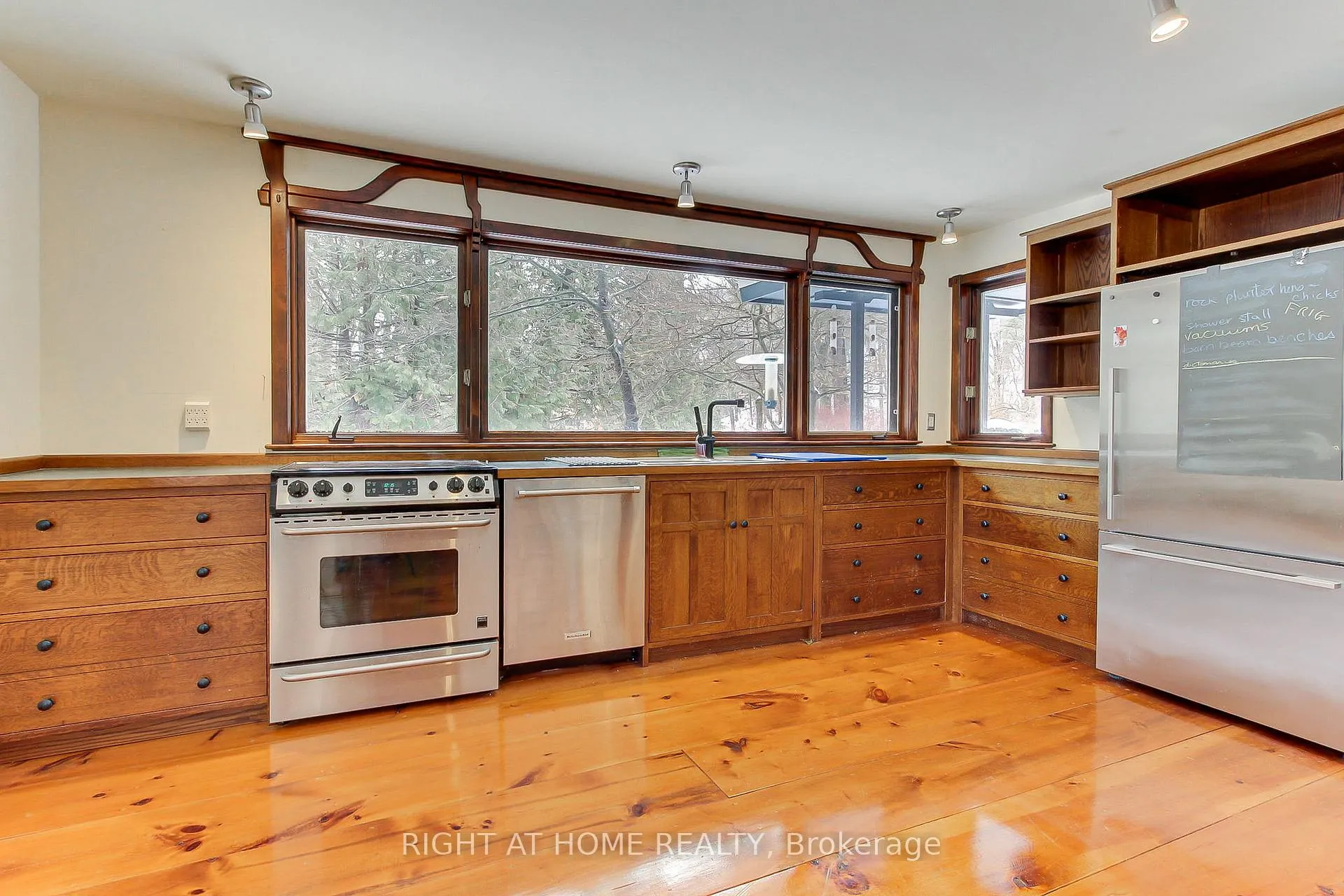 Photo 18 of 115 Valley Road, Vaughan, Kleinburg — HOMEH
