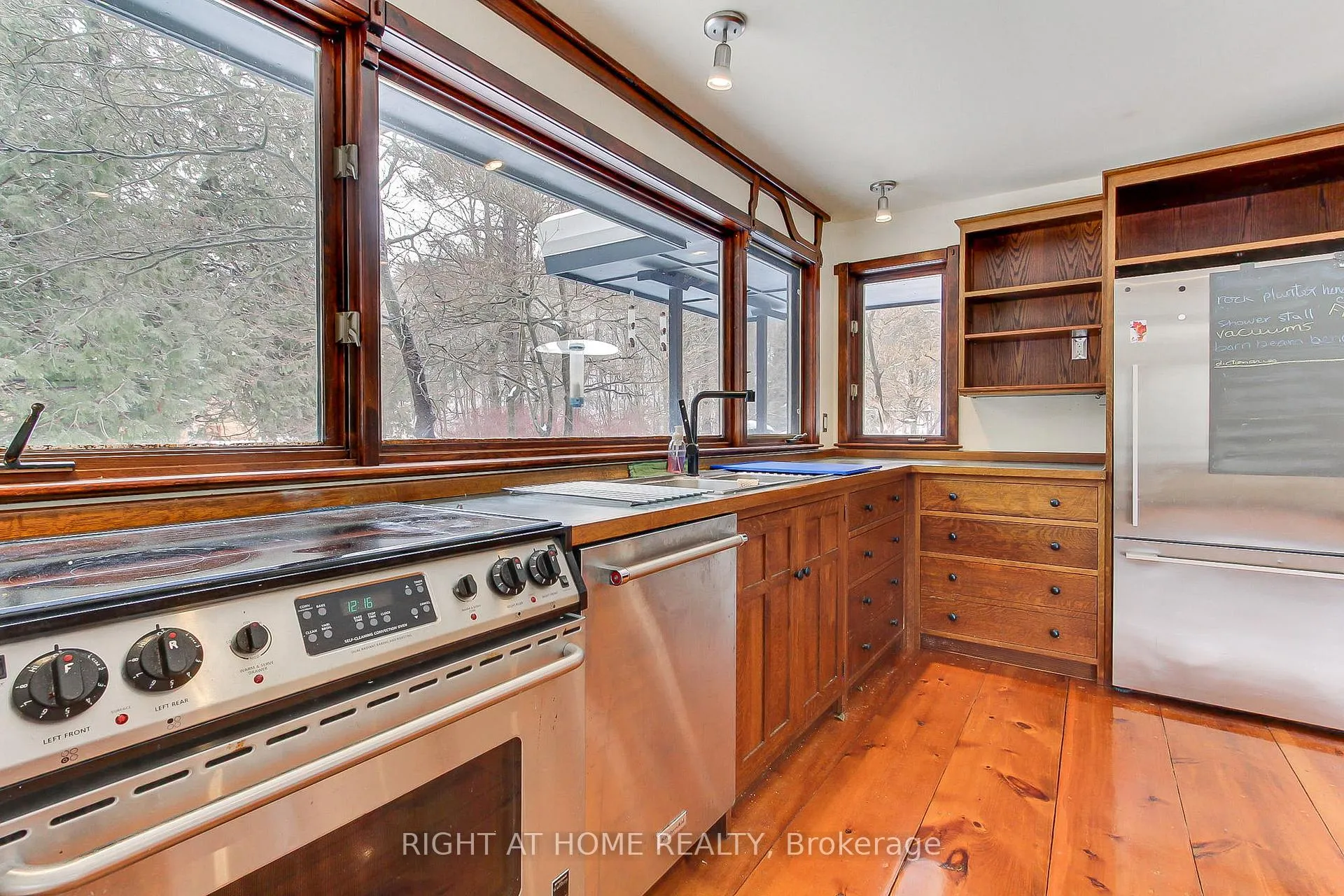 Photo 19 of 115 Valley Road, Vaughan, Kleinburg — HOMEH