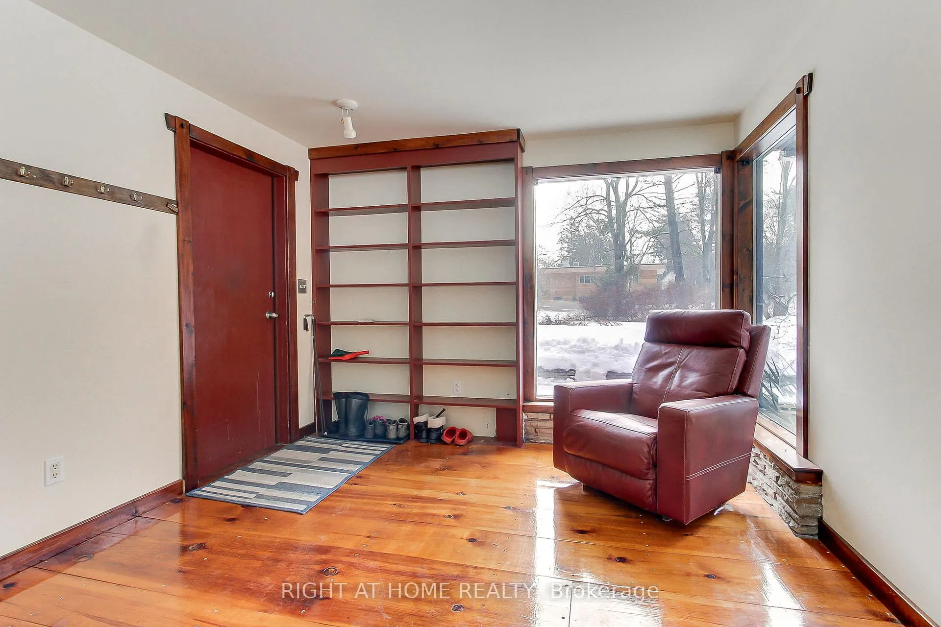 Photo 52 of 115 Valley Road, Vaughan, Kleinburg — HOMEH