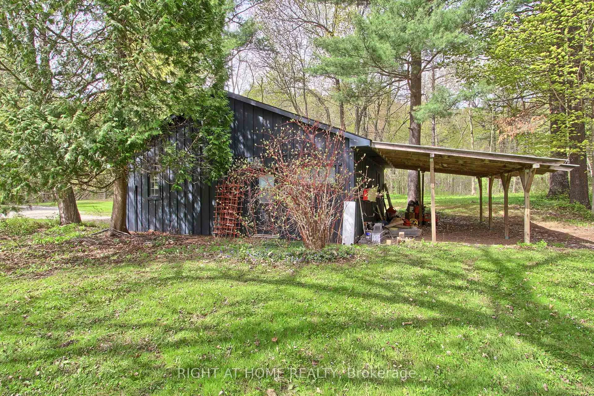 Photo 63 of 115 Valley Road, Vaughan, Kleinburg — HOMEH