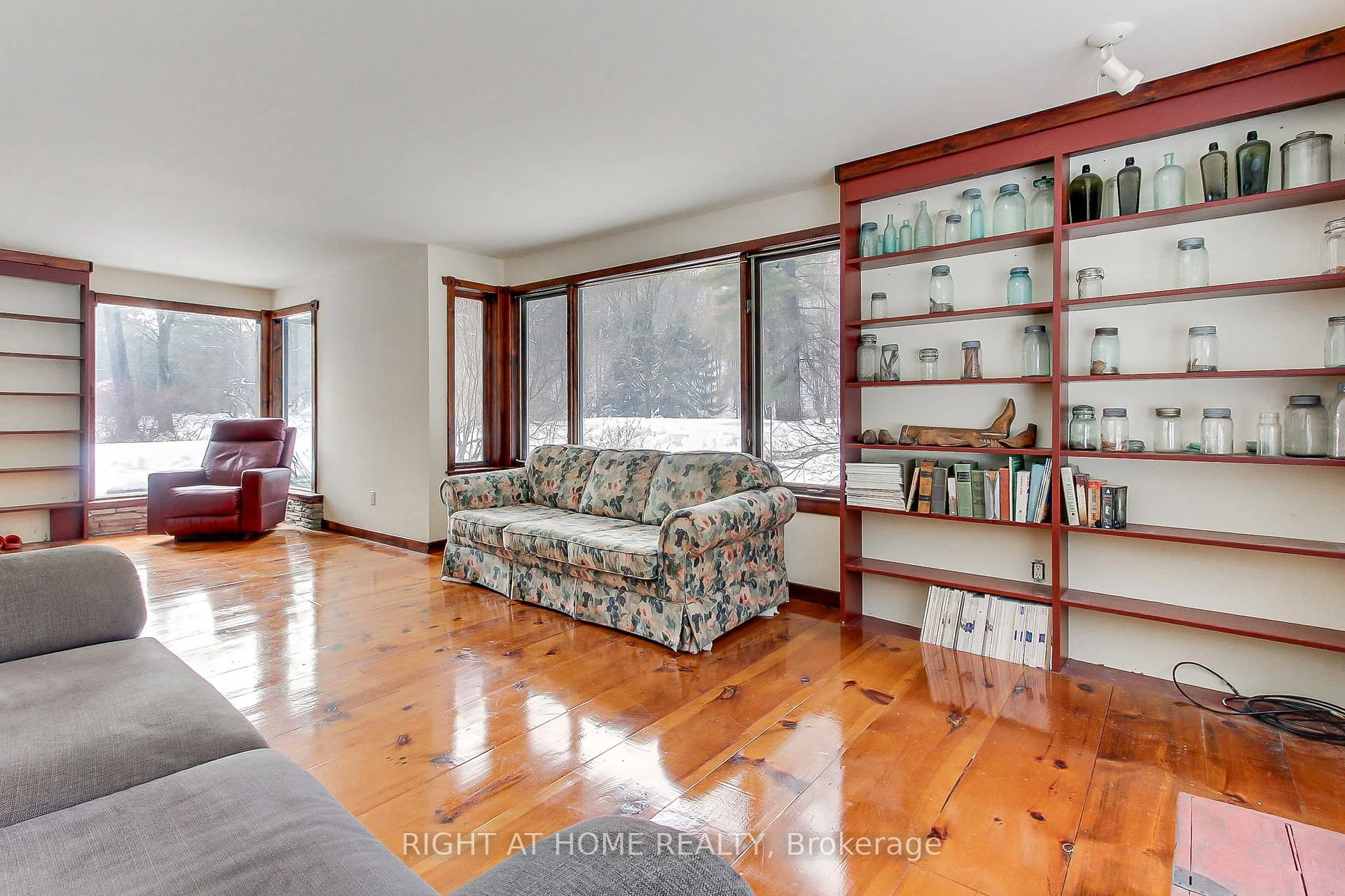 Photo 13 of 115 Valley Road, Vaughan, Kleinburg — HOMEH