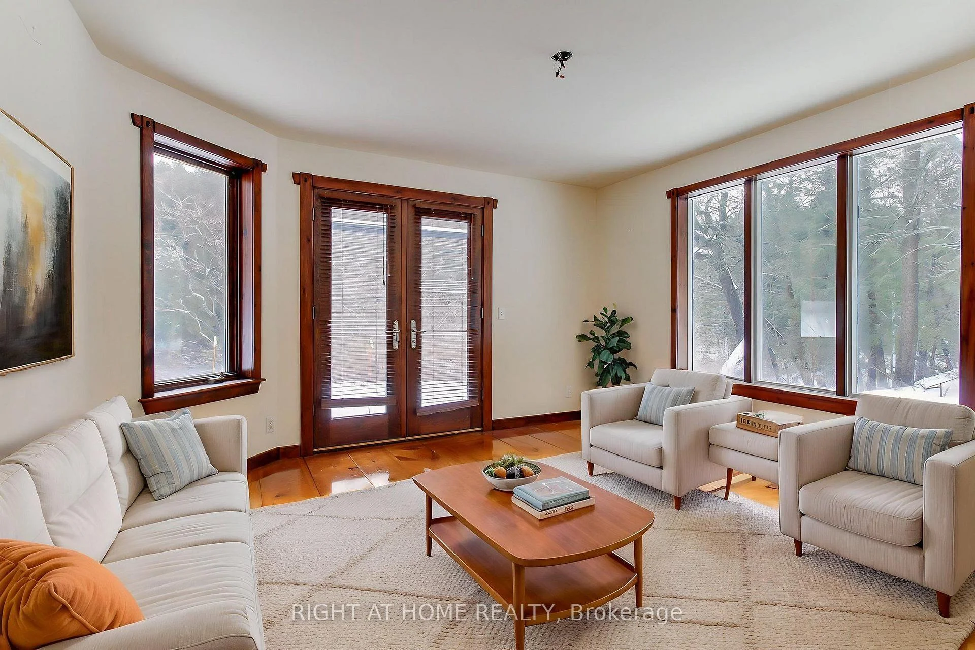 Photo 26 of 115 Valley Road, Vaughan, Kleinburg — HOMEH