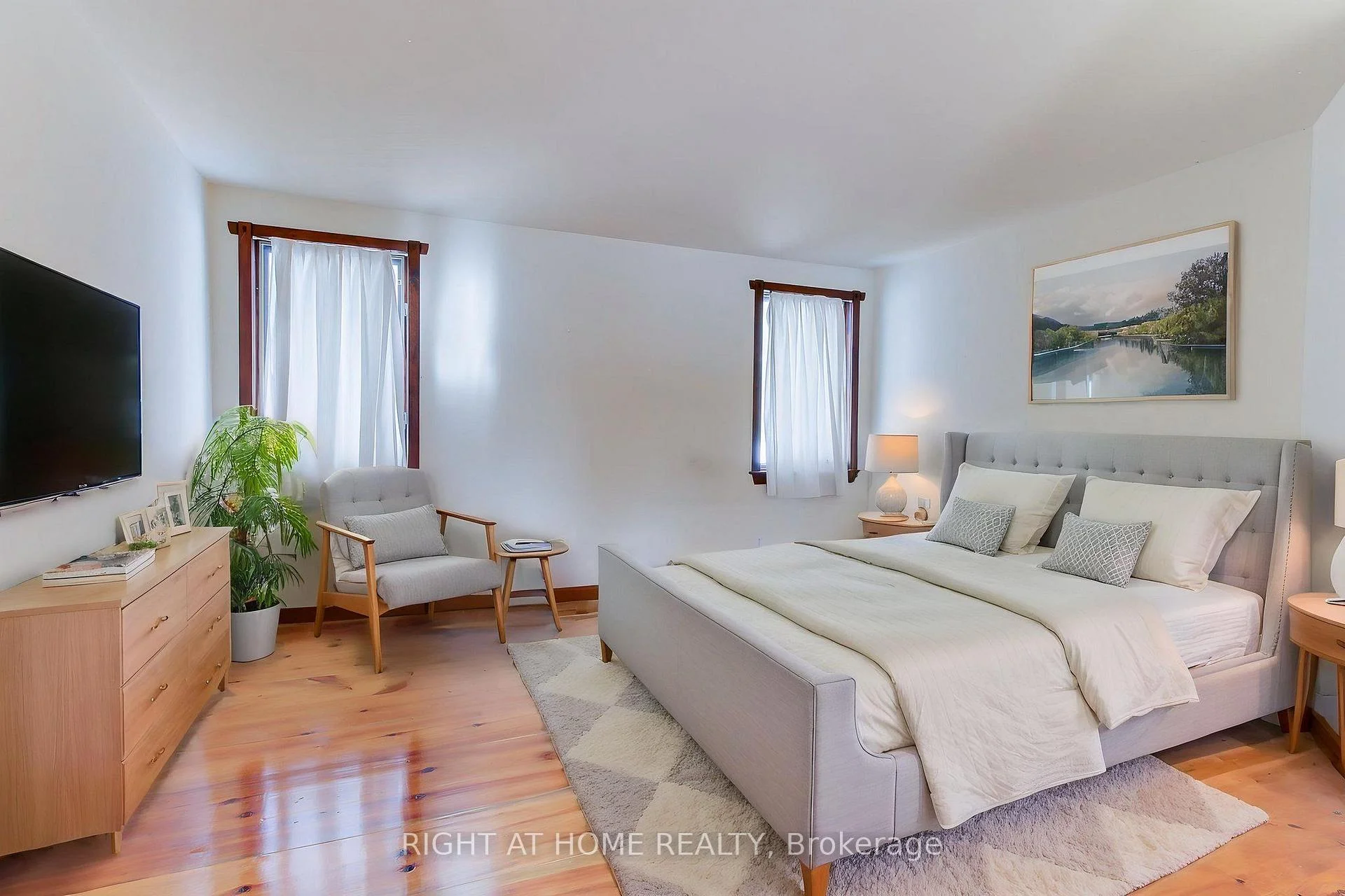 Photo 43 of 115 Valley Road, Vaughan, Kleinburg — HOMEH