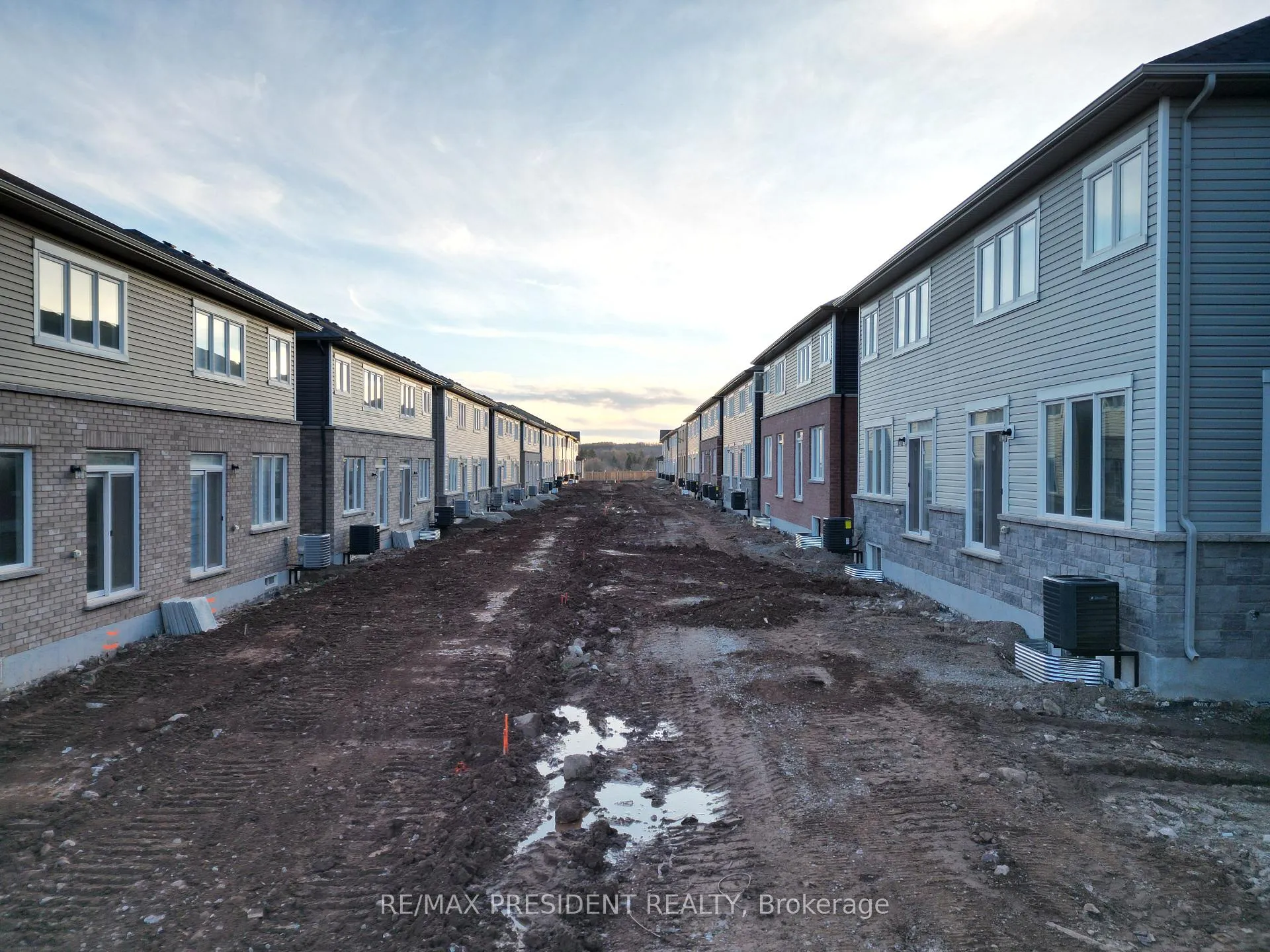 Photo 32 of 48 Brown Street, Erin — HOMEH