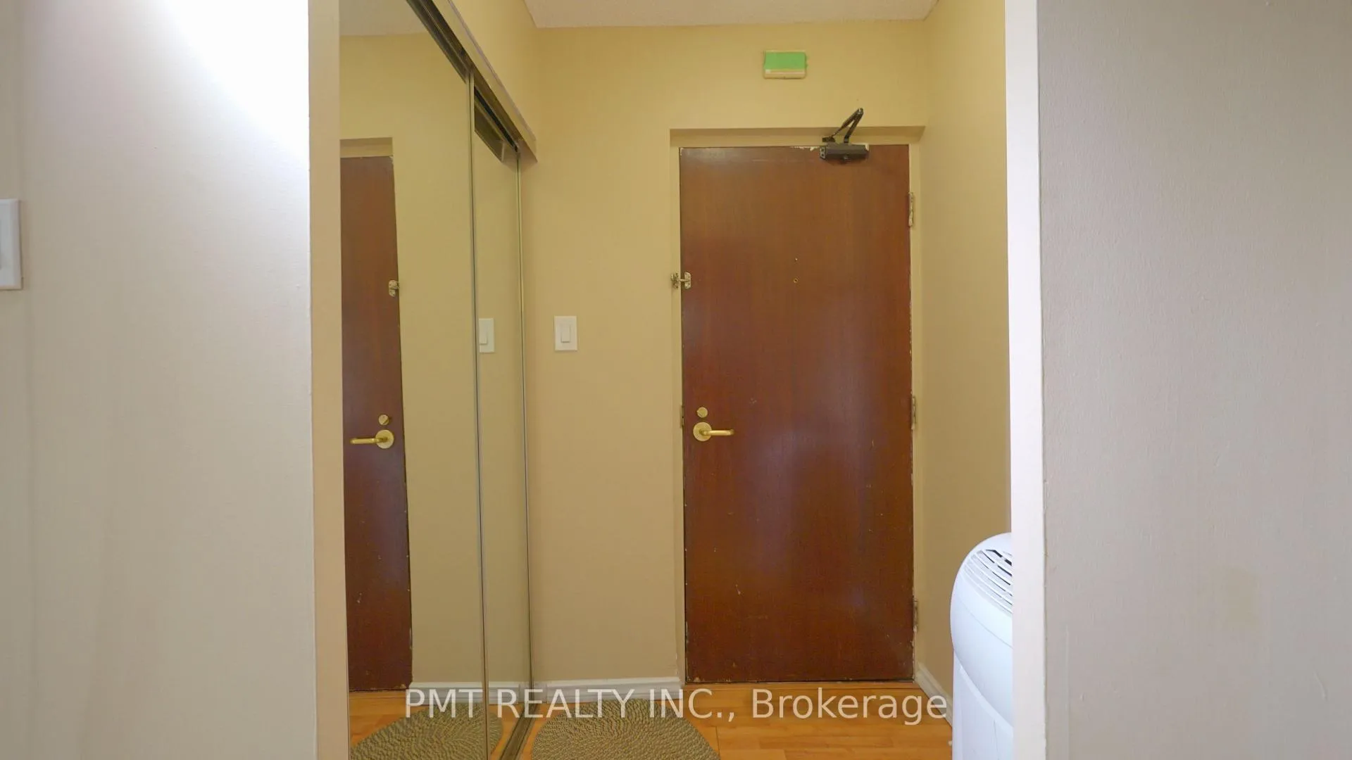 Photo 2 of Unit 106, 88 Charles Street E, Toronto, Church-Yonge Corridor — HOMEH