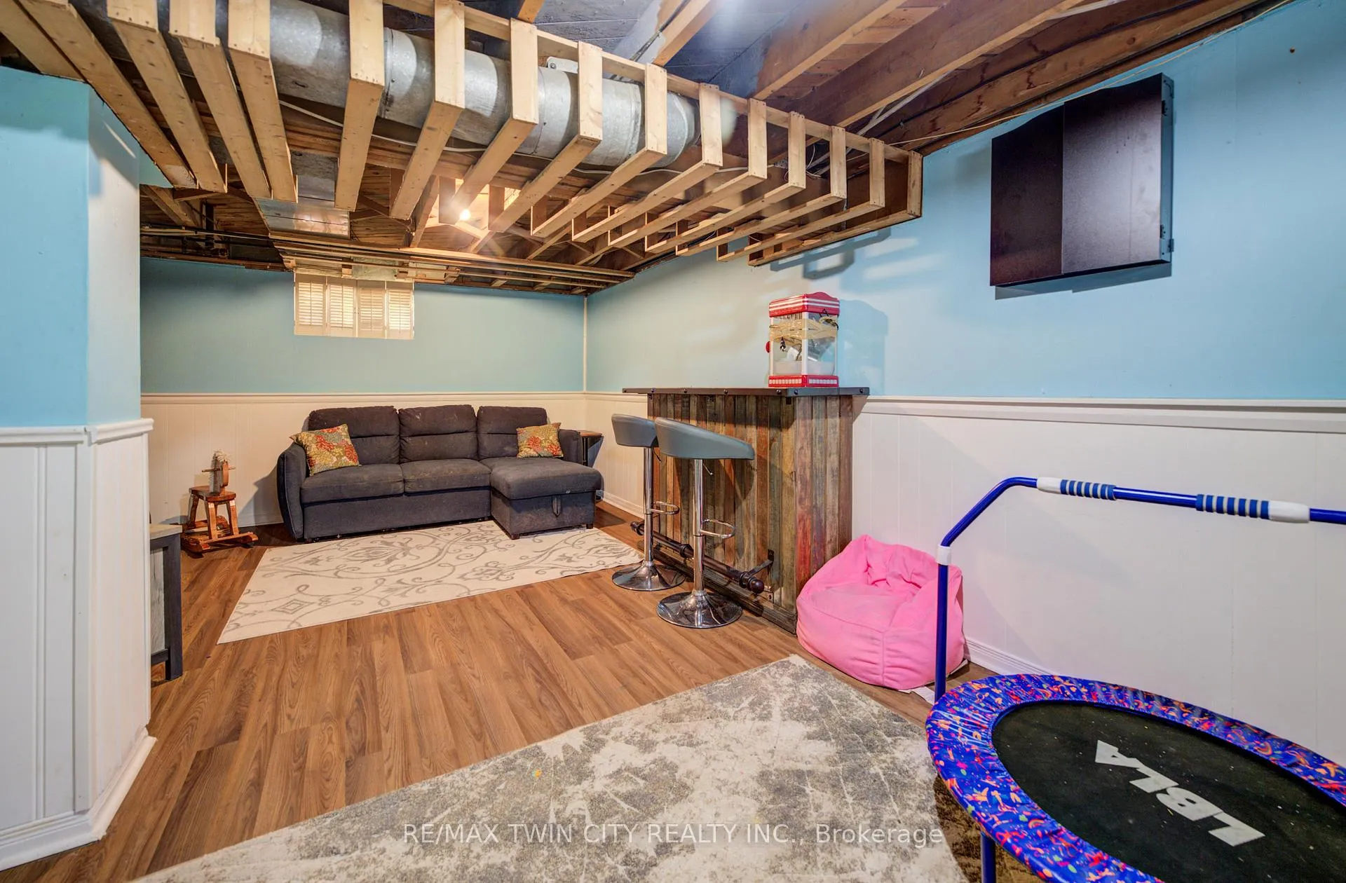 Photo 22 of 290 Lancaster Street W, Kitchener — HOMEH