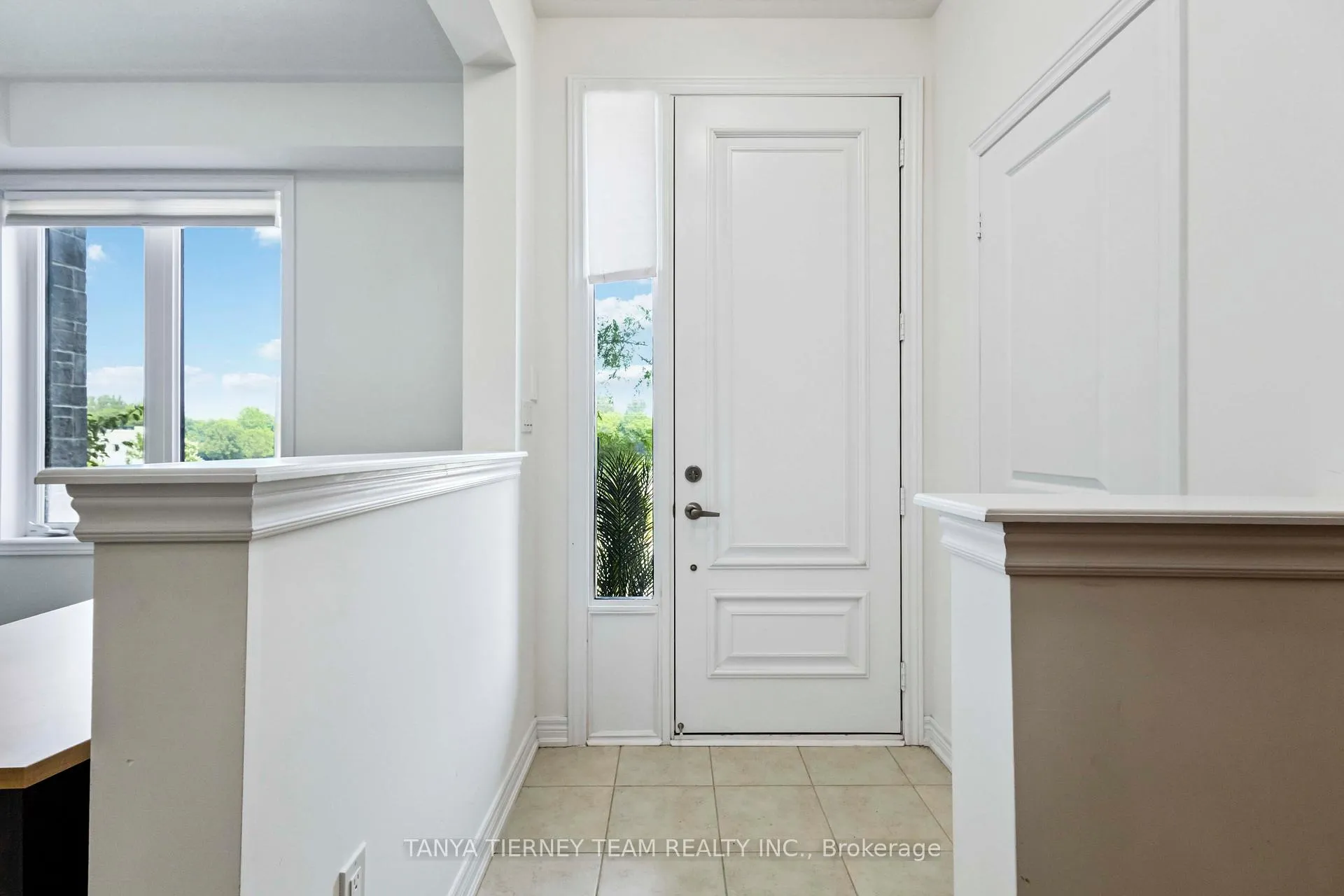 Photo 5 of 36 Dockside Way, Whitby, Port Whitby — HOMEH