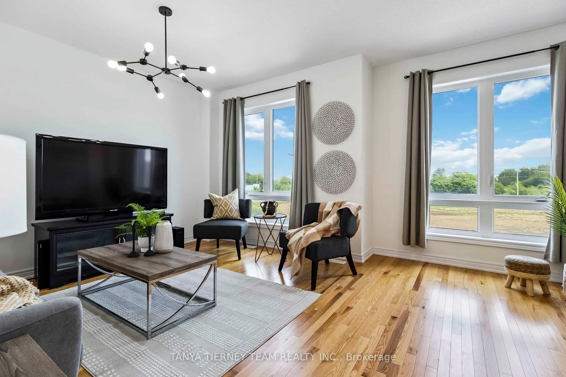 Photo 10 of 36 Dockside Way, Whitby, Port Whitby — HOMEH