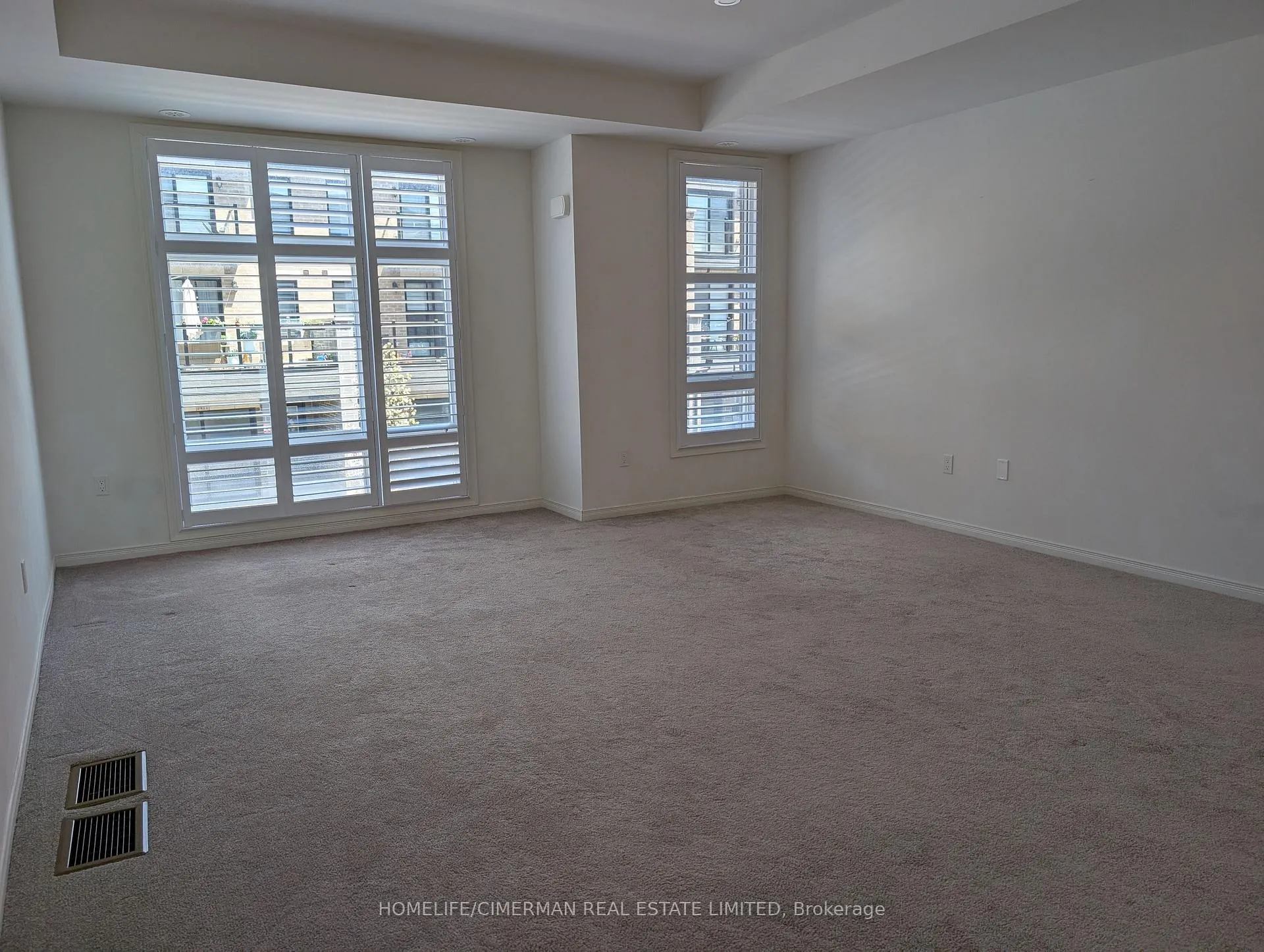 Photo 7 of 1410 Coral Springs Path, Oshawa, Taunton — HOMEH