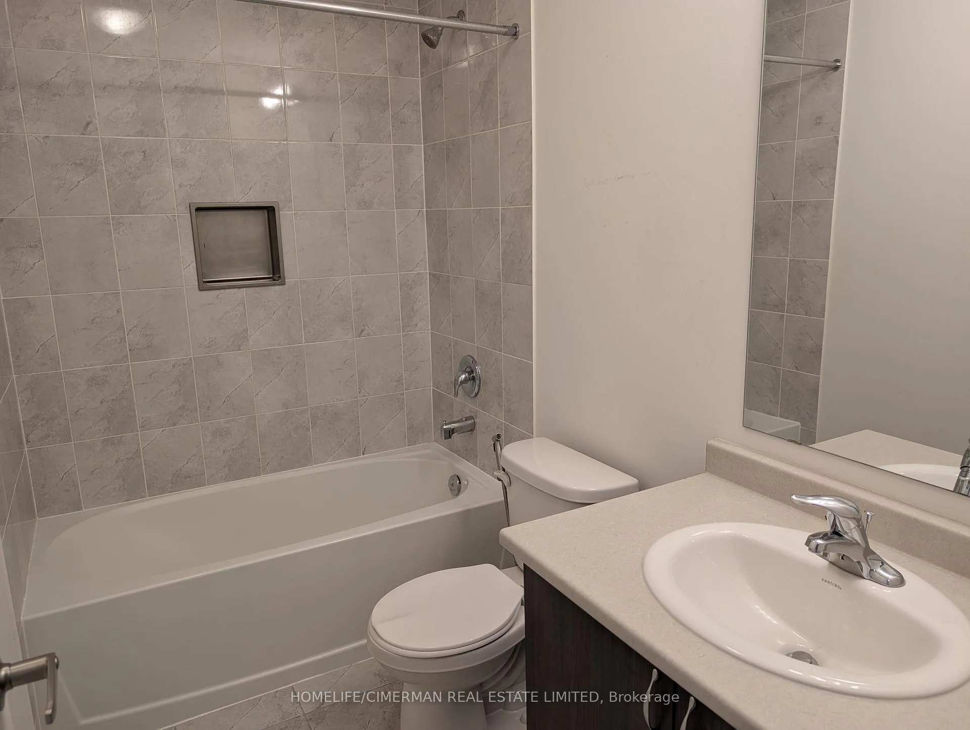 Photo 16 of 1410 Coral Springs Path, Oshawa, Taunton — HOMEH