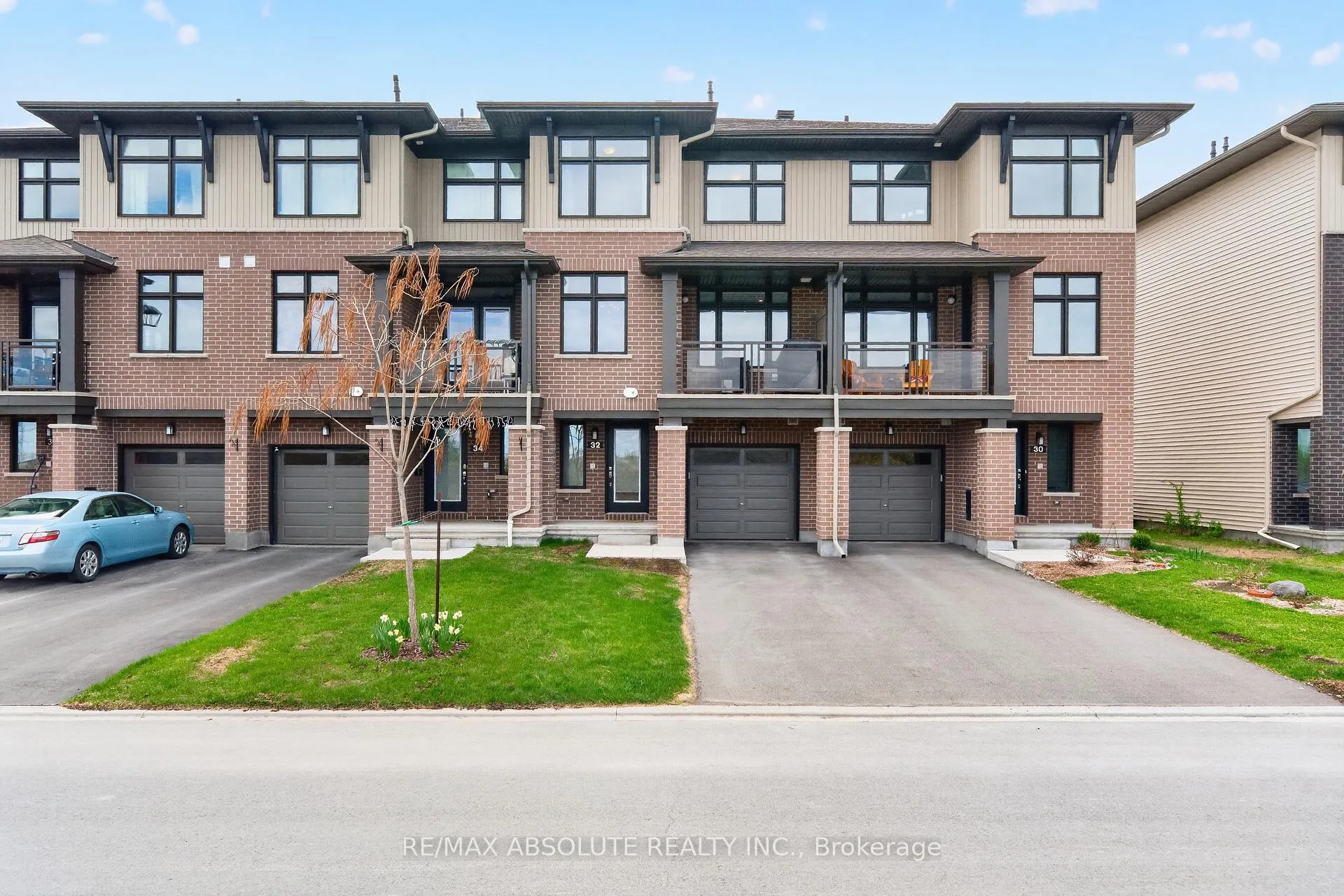 Photo 1 of 32 Verglas Lane, Ottawa, Mer Bleue/Bradley Estates/Anderson Park — HOMEH